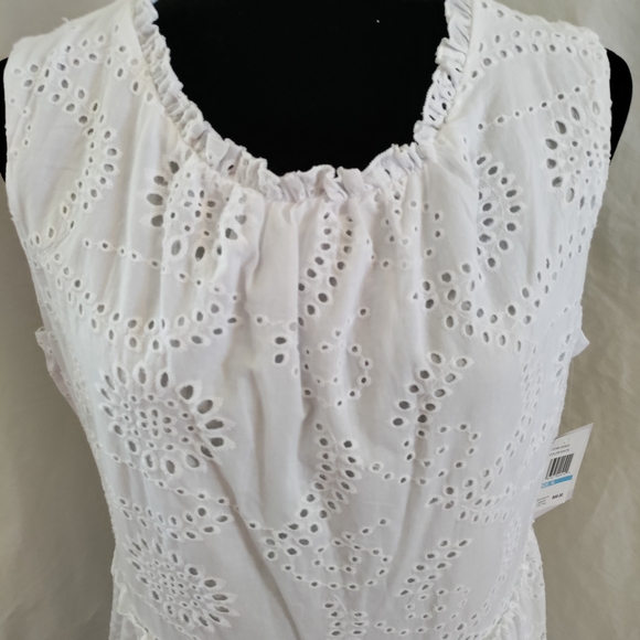 Blueberi Boulevard Dresses & Skirts - White Eyelet Sleeveless Casual/Business Casual Dress NWT.